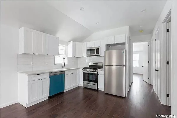 Rented by GROOME REALTY LLC | media 3