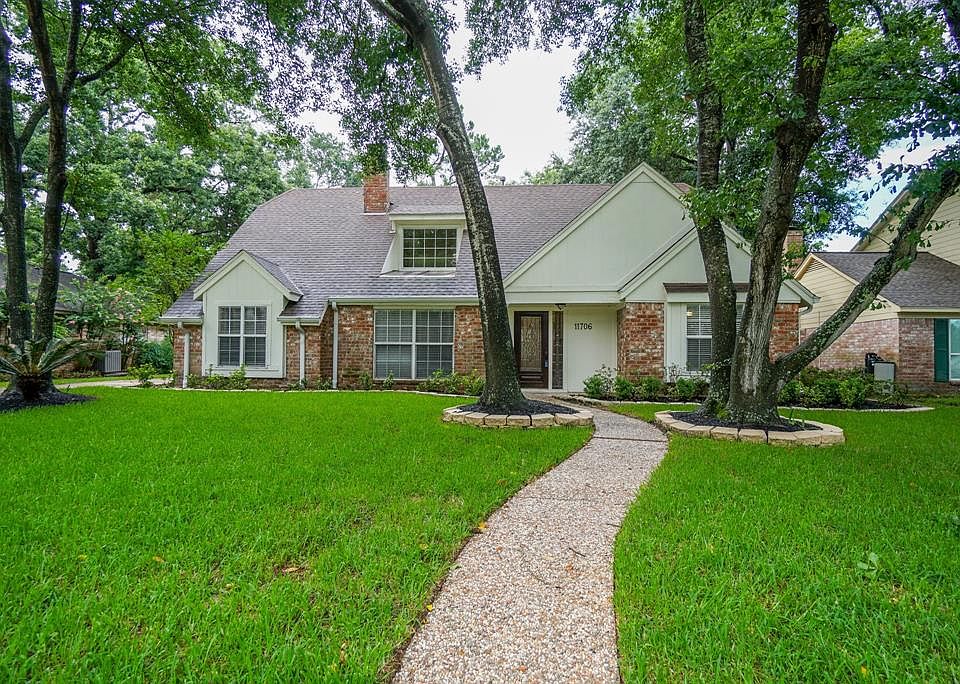 Welcome home to 11706 Glenway Drive in beautiful Lakewood Forest!