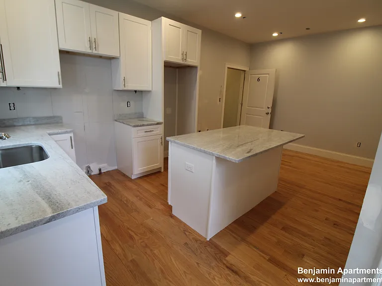 6A Islington St #3 — Photo 1
