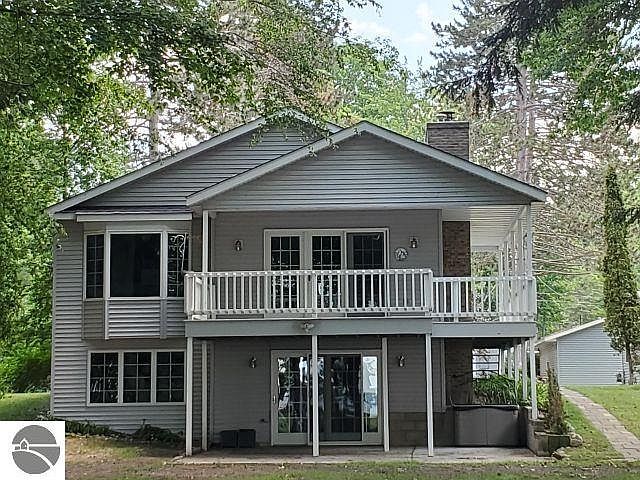 1st image of 200 McDonald Dr