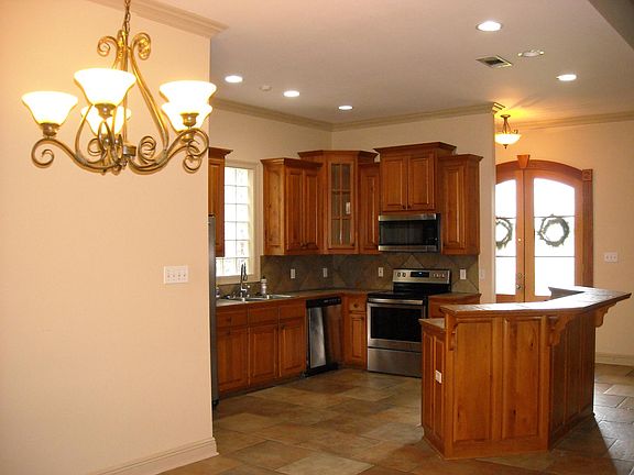 5th image of 10655 Woodland Oaks Dr