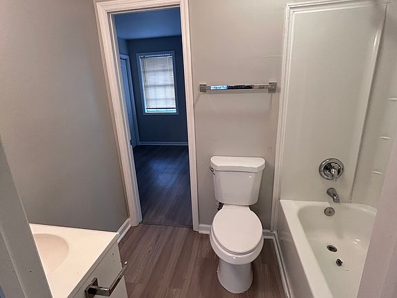 5th image of 7669 Hunters Ridge Ln #2