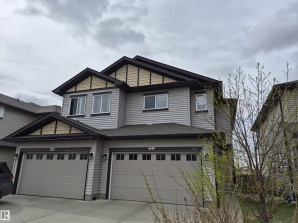3217 11th Ave NW, Edmonton, AB T6T 2C5
