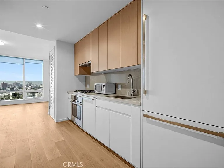 877 Francisco St #1818 — Photo 15