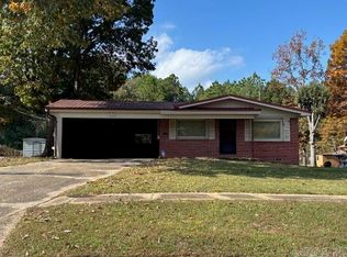 510 Dixie Dr, El Dorado, AR 71730