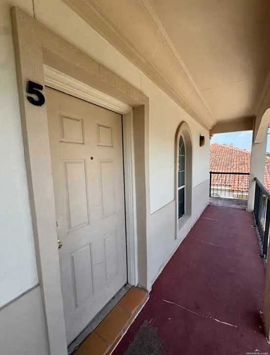 609 Buena Vista Dr #5
