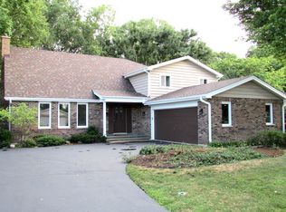 3843 Grace Ln, Glenview, IL 60025