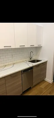 Rented by Cargon Realty | media 8