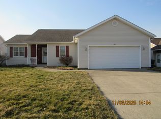 411 Chatham Rd, Circleville, OH 43113