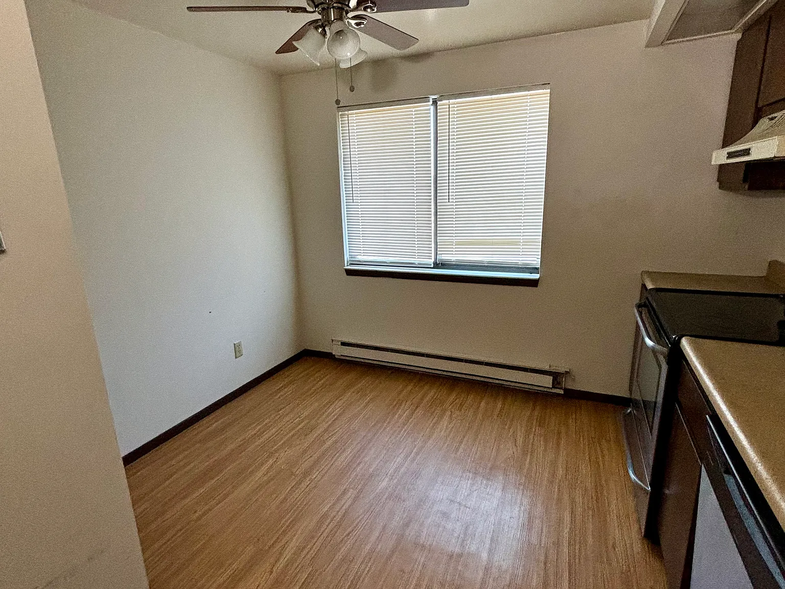 2 bed, 730 sqft, $1,025 — Photo 2