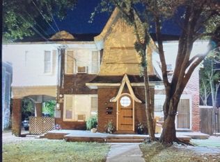 526 W 10th St #D, Dallas, TX 75208