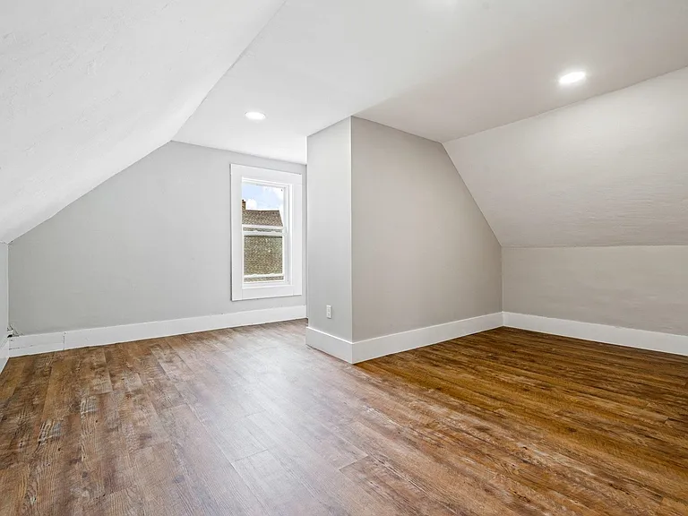 35 Church St #5 — Photo 11