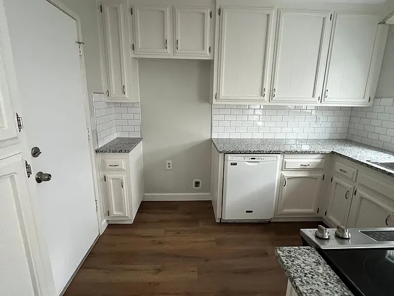 470 Java St — Photo 4