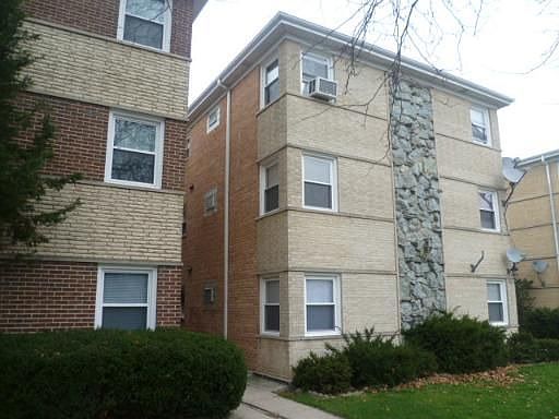 3rd image of 8626 W Berwyn Ave Unit 1N
