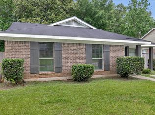 801 Copperfield Dr E, Mobile, AL 36608