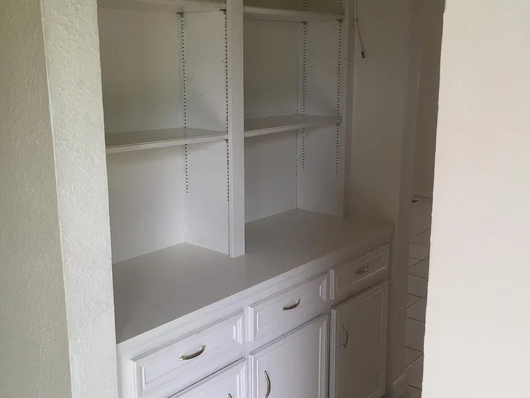 2314 W Galveston St — Photo 10