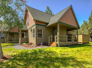 8761 Cliff Swallow Dr, Redmond, OR 97756