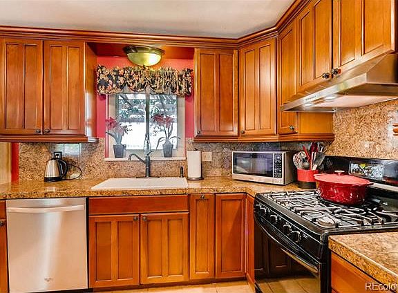 Listed By Shorewood Real Estate