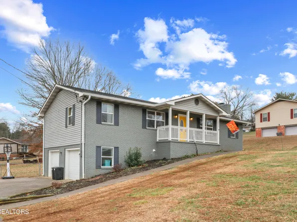 3636 Lakeside Dr, Louisville, TN 37777