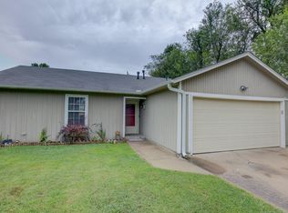 10910 E 99th St N, Owasso, OK 74055