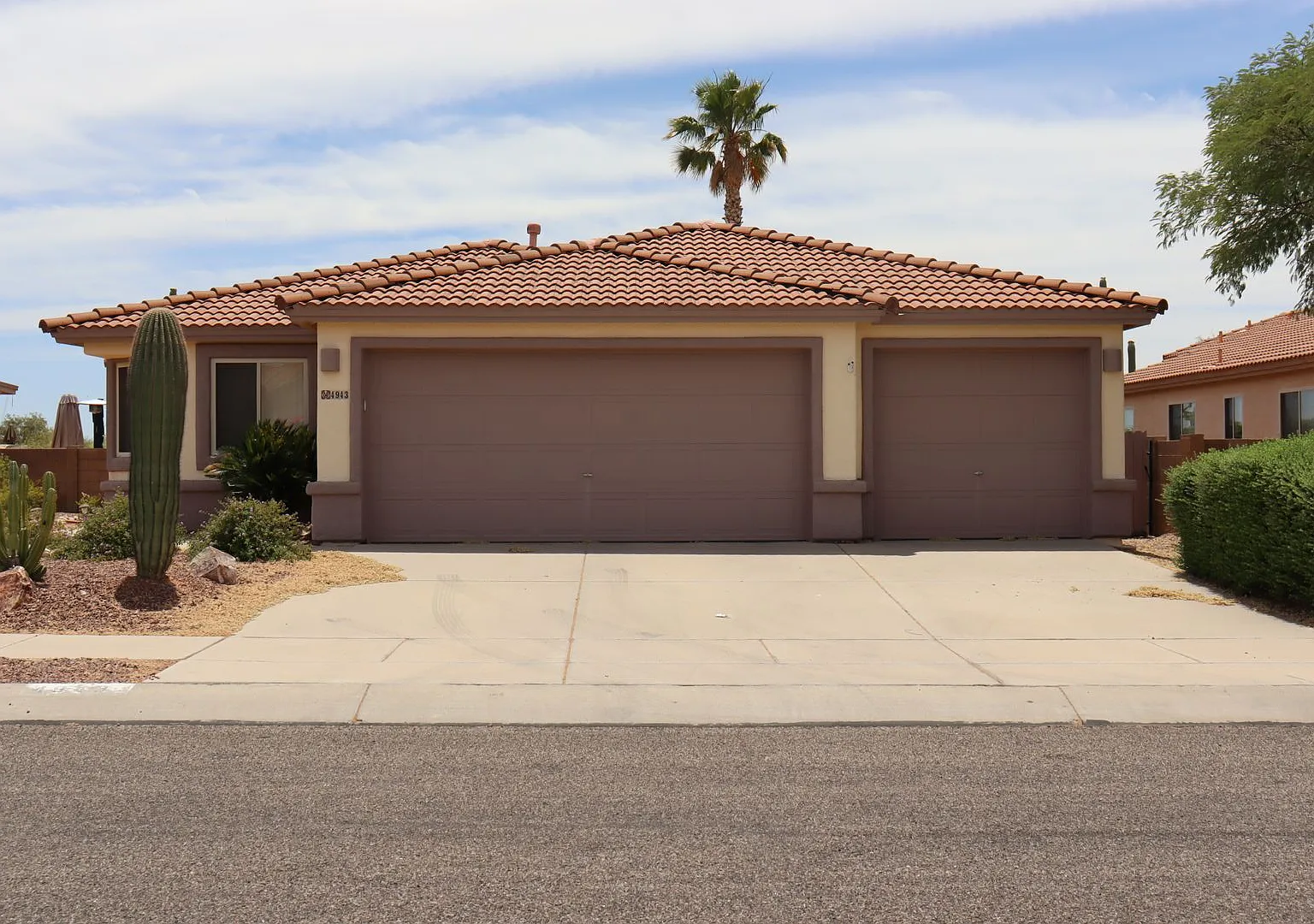 4 bedroom 2 bath — Photo 4