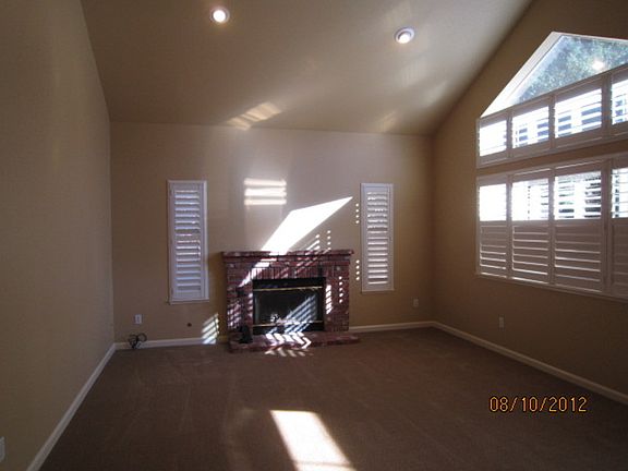 5th image of 2950 Tilden Dr