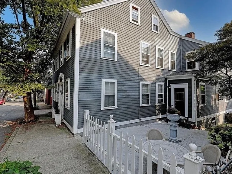 47 Sheldon St #F — Photo 2