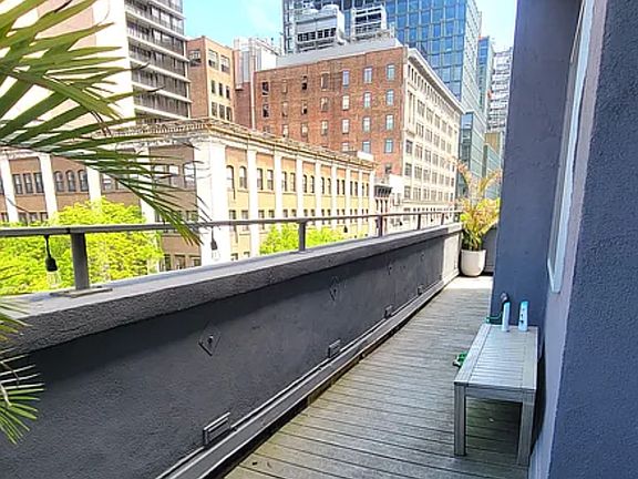 5th image of 322 Spring St #Penthouse