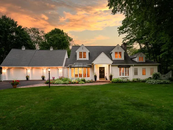 750 Park LANE, Elm Grove, WI 53122