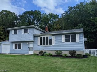 11 Dell Rd, Stanhope, NJ 07874