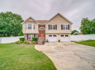 5880 Pecan Grv, Ellenwood, GA 30294