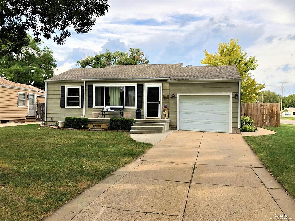 1st image of 537 E Beloit Ave
