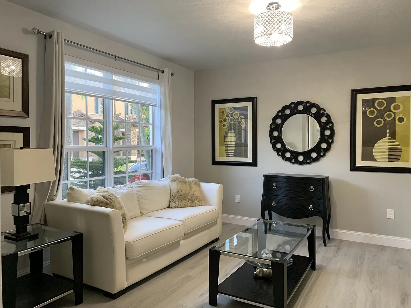 Beautiful Luxury Furnished Townhouse In West Kendall In Miami — Photo 4