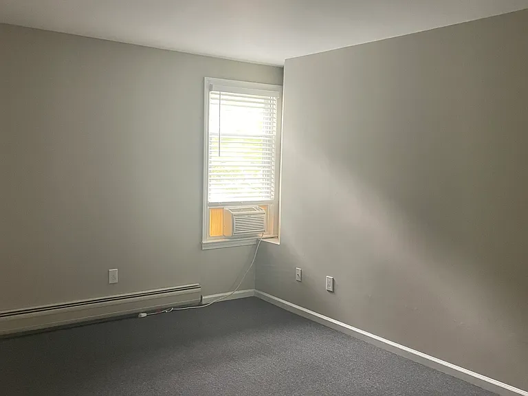 7 Terrace Pl #B — Photo 10