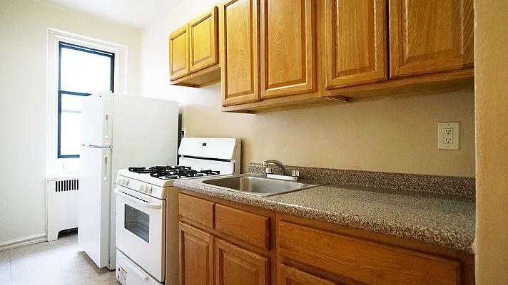 Rented by Karten & Lowe New York Real Estate LLC | media 4