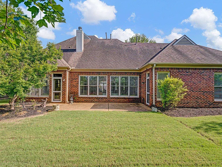 1331 Riding Brook Dr — Photo 34
