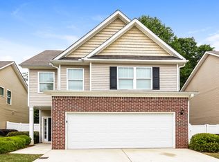 526 Hill Crest Cir, Hiram, GA 30141