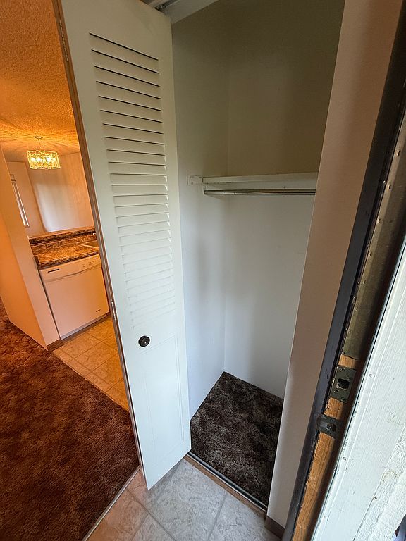 1705 Heatheridge Rd Unit 204