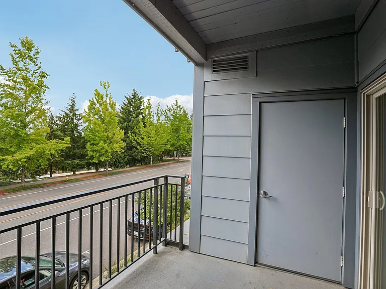The 72nd Apartments — Photo 45