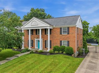 8709 Sturbridge Dr, Cincinnati, OH 45236