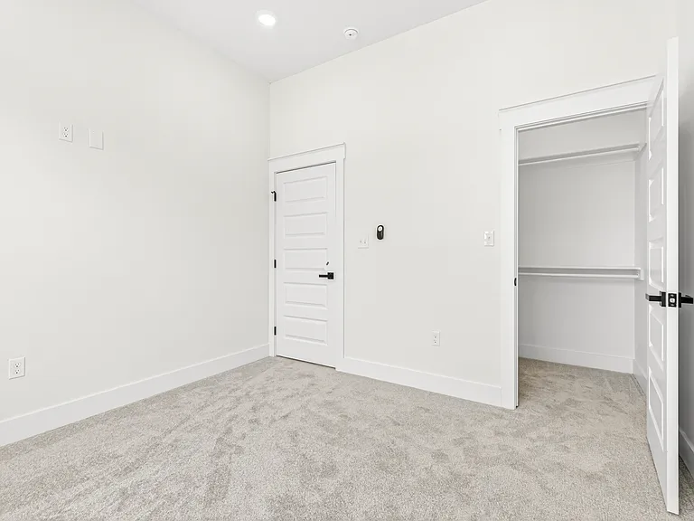 6815 Fir St — Photo 18