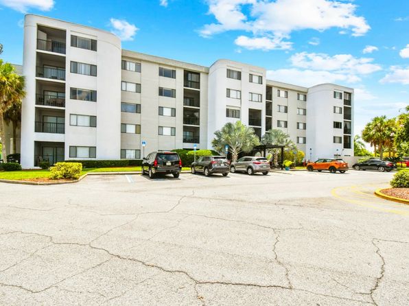 1300 S Lake Howard Dr