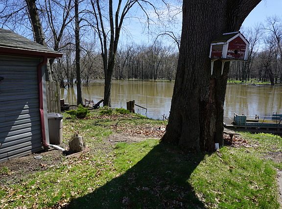 3rd image of 3286 Serpentine Dr