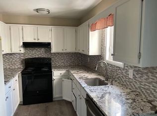 113 Valley Cir, Newark, DE 19711