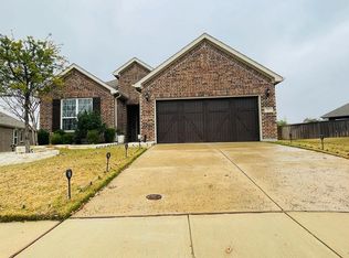 201 Thornberry Dr, Lewisville, TX 75067