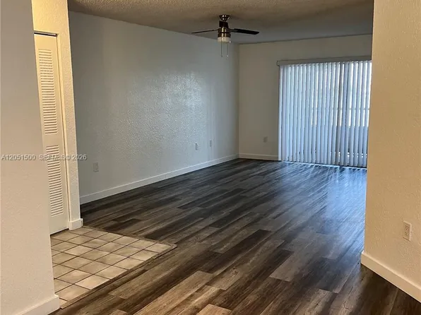 2831 N Oakland Forest Dr APT 210, Fort Lauderdale, FL 33309