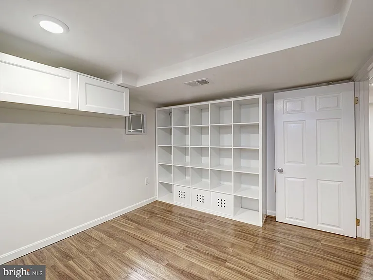 5208 Glenwood Rd — Photo 40