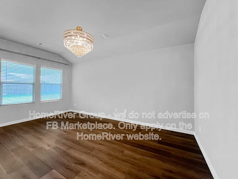2385 Aspen Hill Dr — Photo 5