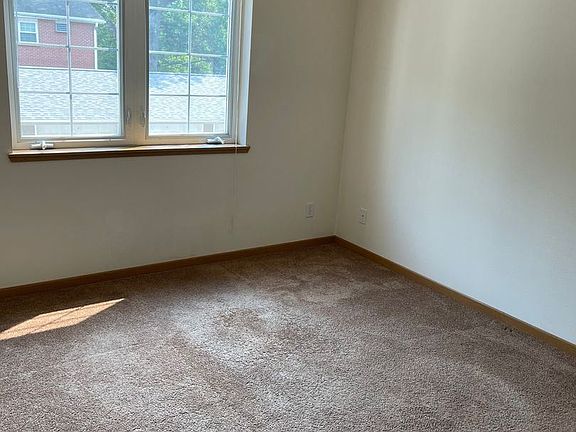 5th image of 420 S 4th St Unit 13