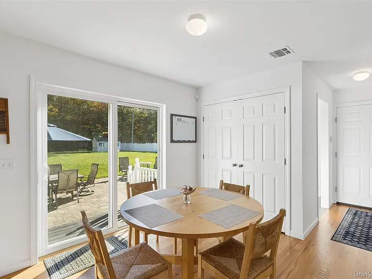 16 Mastro Ct — Photo 15
